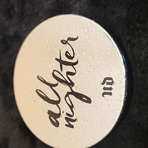 Urban decay,  ud, all nighter powder